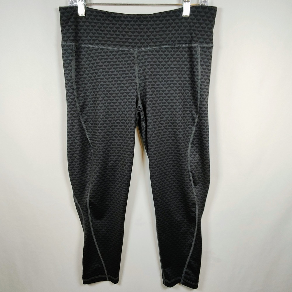 Vineyard Vines Women's Large Performance Leggings Black Whale Tail Print